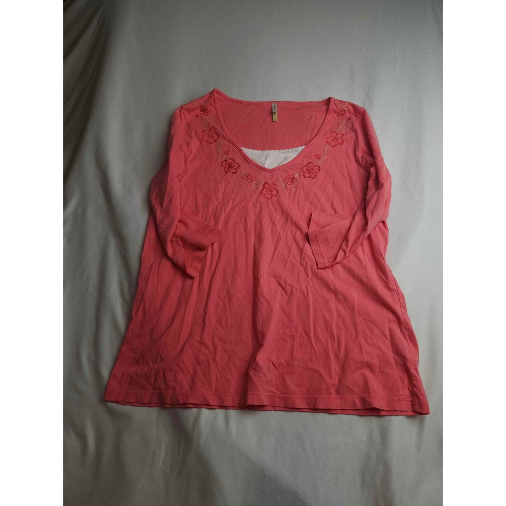 White Stag Womens Peach Glow Floral Embroidered V-Neck 3/4 Sleeve Top Size M